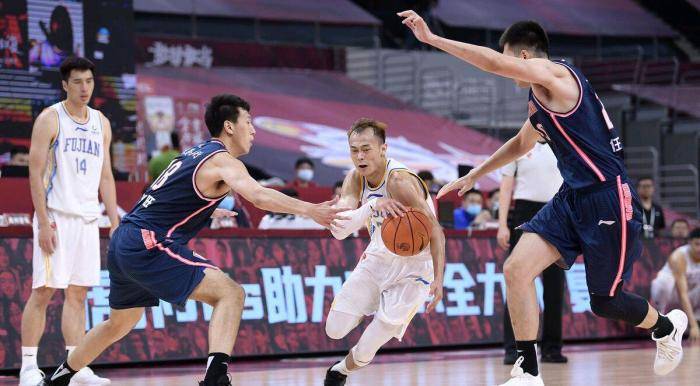 宜宾VS绵阳篮球直播视频,川南与川北的篮球江湖,到底谁更硬核? 宜宾VS绵阳篮球直播视频,川南与川北的篮球江湖,到底谁更硬核?