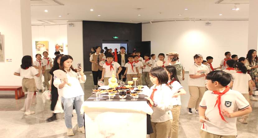 f4cc3c14-c976-4a9e-a7c5-d7dcd65f321b